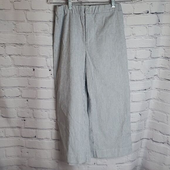 Forever 21 Stripped Pants - Picture 1 of 8